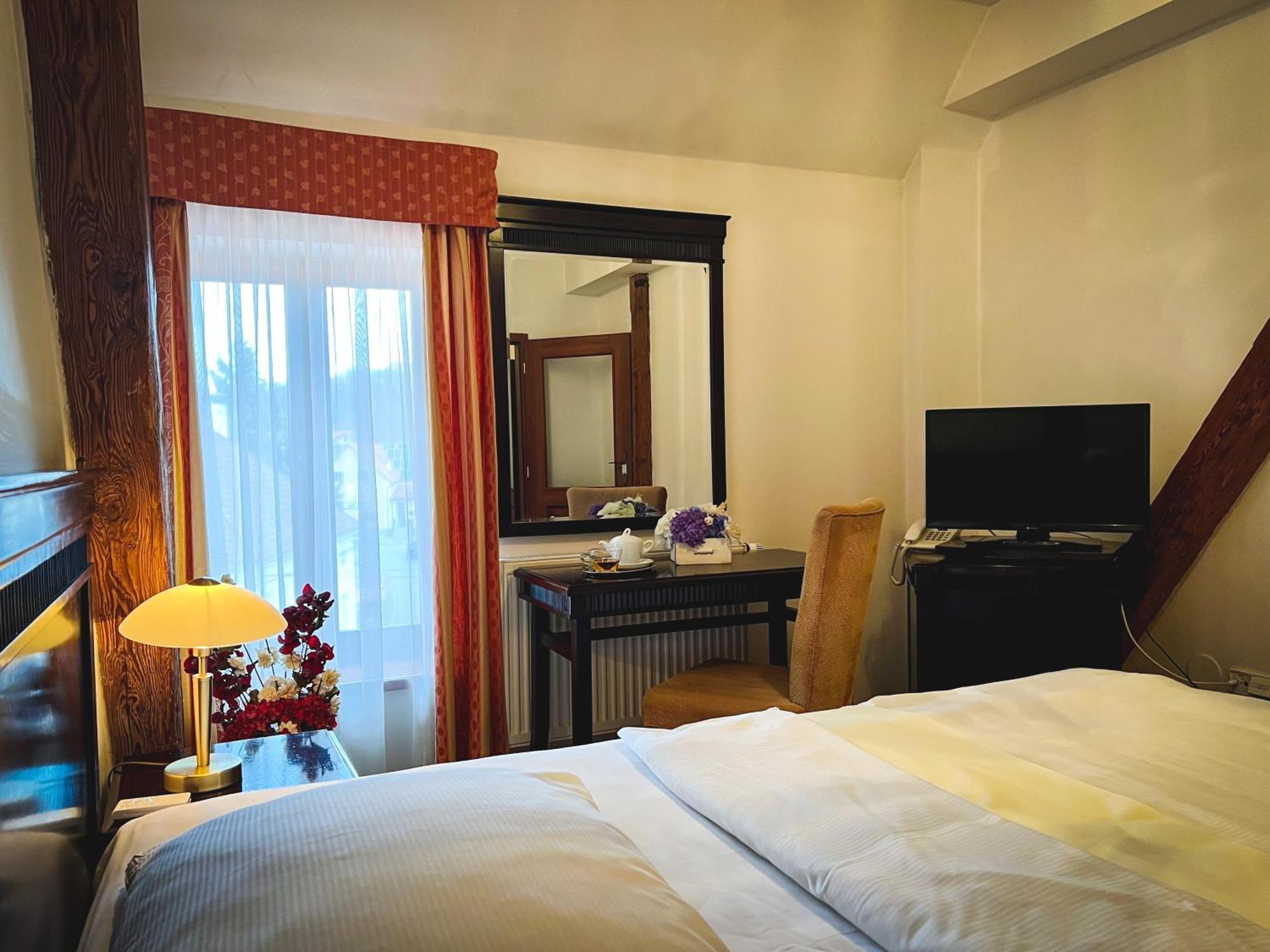 Hotel U Zeleneho Stromu Nepomuk Kültér fotó