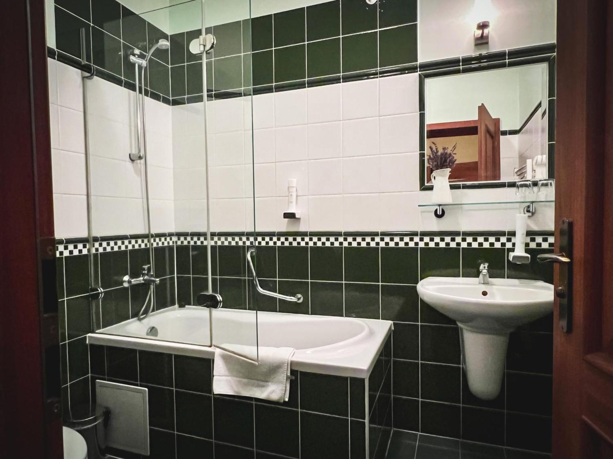 Hotel U Zeleneho Stromu Nepomuk Kültér fotó
