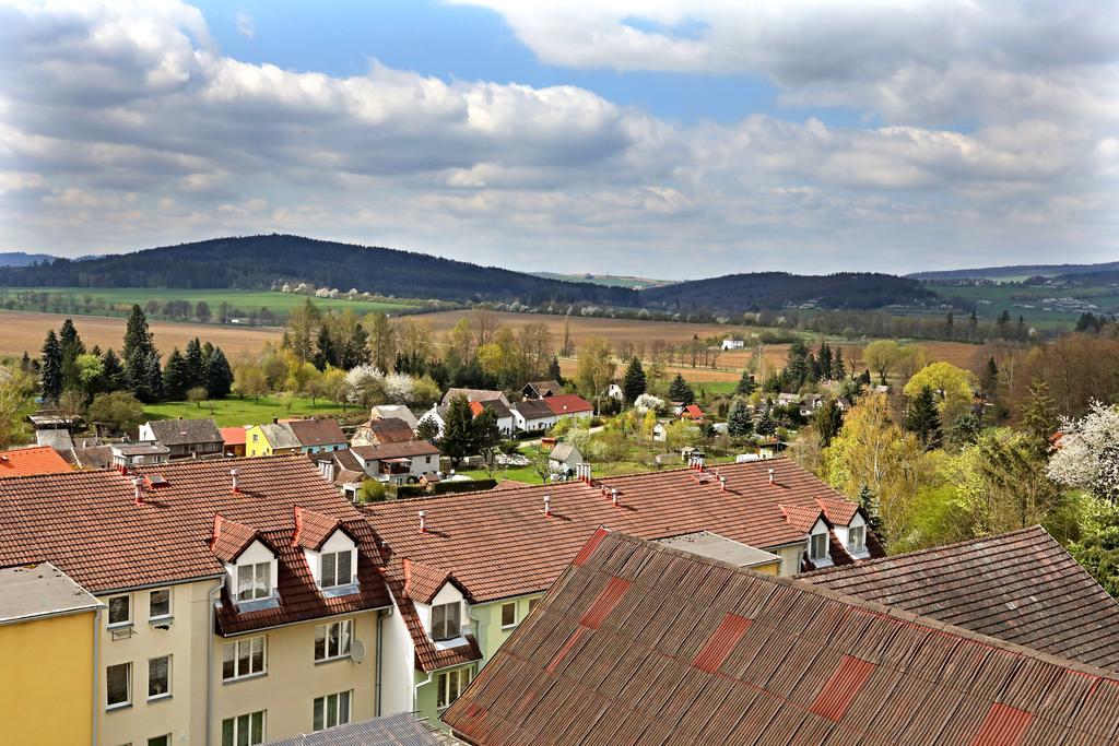 Hotel U Zeleneho Stromu Nepomuk Kültér fotó